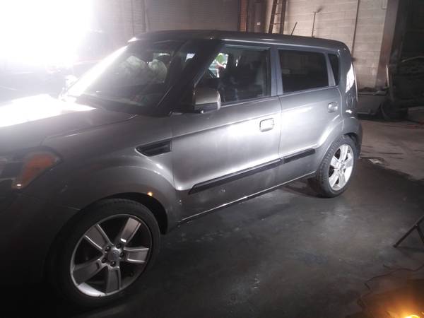 REDUCED 4500 2010 KIA SOUL WITH 134K MILES WAS 5000 - cars & for sale in Elkins Park, PA – photo 6