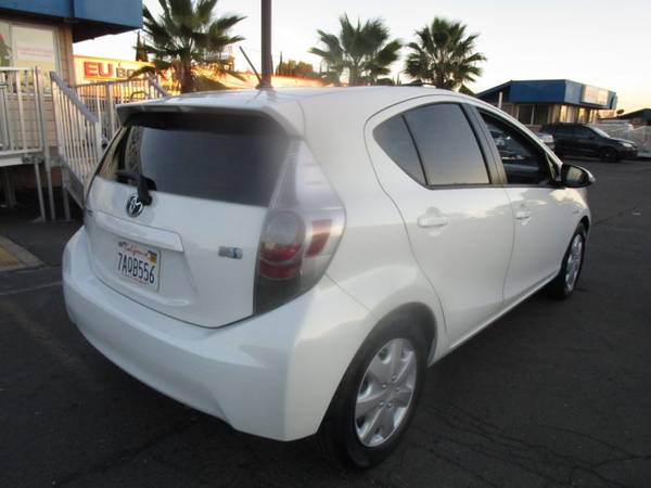 2013 Toyota Prius C - RECENTLY SMOGGED - OIL AND OIL FILTER CHANGED... for sale in Sacramento , CA – photo 3