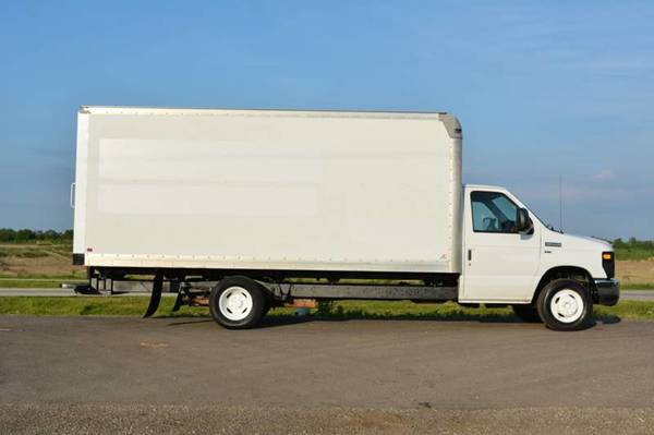 2012 Ford E350 16ft Box Truck for sale in Green Bay, WI – photo 4