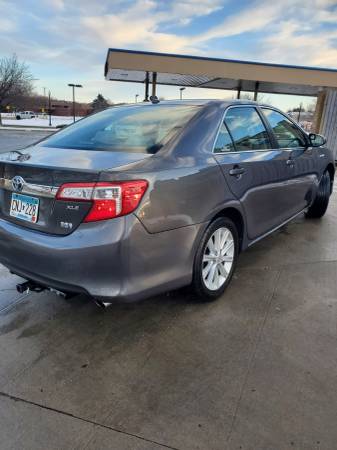 2014 Toyota Camry XLE HYBRID - cars & trucks - by owner - vehicle... for sale in Jordan, MN – photo 3