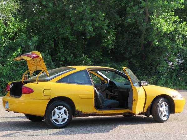 2003 Chevrolet Cavalier coupe, 32 MPG/hwy, 135xxx MILES, on SALE! for sale in Farmington, MN – photo 8