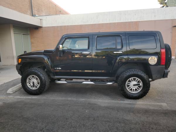 2006 Hummer H3, Manual, Locking Diff - cars & trucks - by owner -... for sale in Northridge, CA – photo 8