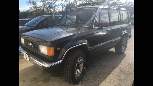 1991 Isuzu trooper v6 4x4 CLEAN comes with complete parts trooper for sale in Wilmington, NC
