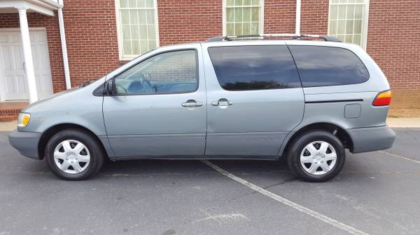 2001 Toyota Sienna - cars & trucks - by owner - vehicle automotive... for sale in Greer, SC – photo 2