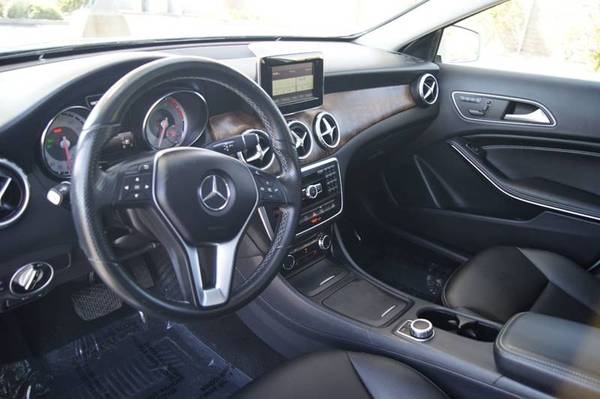 2015 Mercedes-Benz GLA GLA 250 4MATIC AWD GLA250 LOW MILES LOADED BAD for sale in Carmichael, CA – photo 13