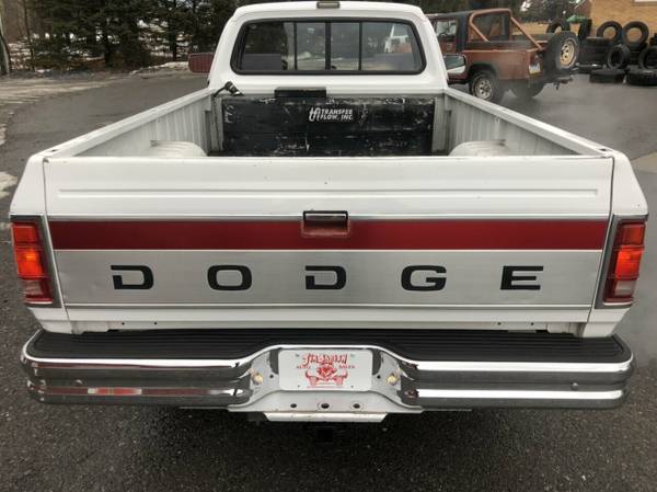 1992 Dodge D250 & W250 Regular Cab 8 Foot Bed for sale in Johnstown , PA – photo 9