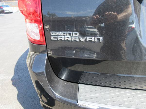 2012 Dodge Grand Caravan CREW Van - cars & trucks - by dealer -... for sale in Jackson, IL – photo 6