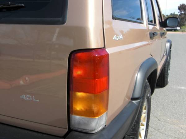 1999 JEEP CHEROKEE XJ 4.0L 4WD, LOW MILES, VERY CLEAN EXEMPLE - cars... for sale in San Diego, CA – photo 13