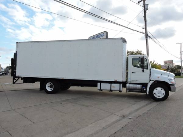 2013 HINO 338 26 FOOT BOX TRUCK W/LIFTGATE with for sale in Grand Prairie, TX – photo 9
