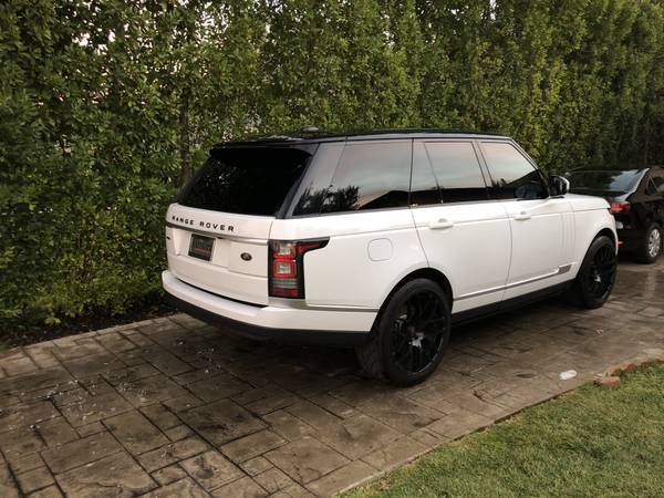 2015 Range Rover supercharged V6 white/black super low miles for sale in Valley Village, CA – photo 8