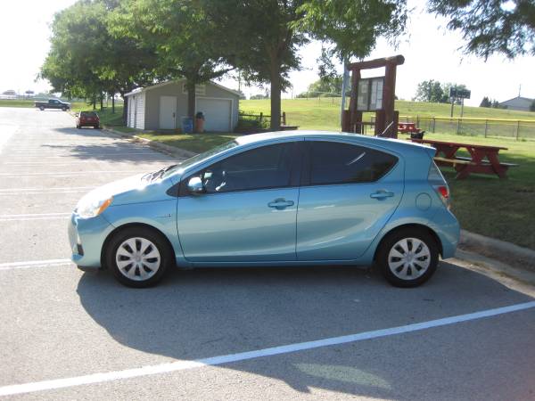 2013 Toyota Prius C, 120Kmi, Bluetooth, AUX, 26 Hybrids Avail - cars for sale in West Allis, WI – photo 8