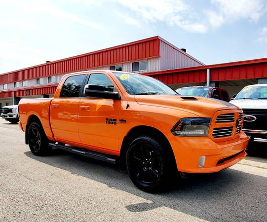 2015 Ram 1500 Sport Crew Cab 4x4 Clean Carfax & 36k Miles! - cars &... for sale in Green Bay, WI – photo 2