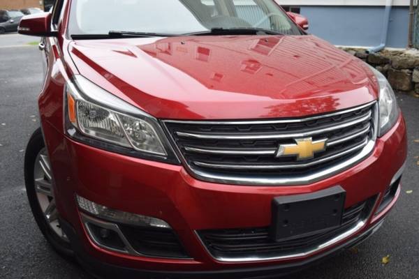 *2014* *Chevrolet* *Traverse* *LT AWD 4dr SUV w/1LT* - cars & trucks... for sale in Paterson, PA – photo 2