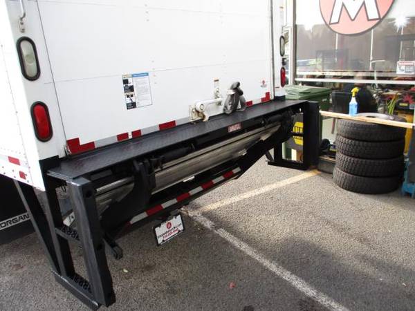 2016 Ford Super Duty F-650 Straight Frame 24 FOOT BOX TRUCK W/ LIFT... for sale in south amboy, NJ – photo 6