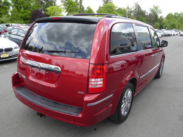 2008 Chrysler Town and Country Limited 4dr Mini Van for sale in CHANTILLY, District Of Columbia – photo 5