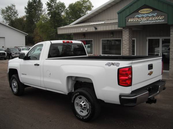 2015 chevrolet 2500hd regular cab long box 4x4 gas V8 4wd chevy for sale in Forest Lake, WI – photo 2