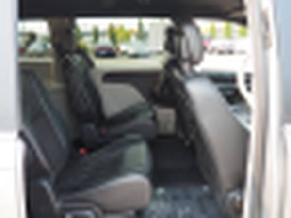 2019 Dodge Grand Caravan Mini Van SXT Passenger Van - cars & trucks... for sale in Eugene, OR – photo 12