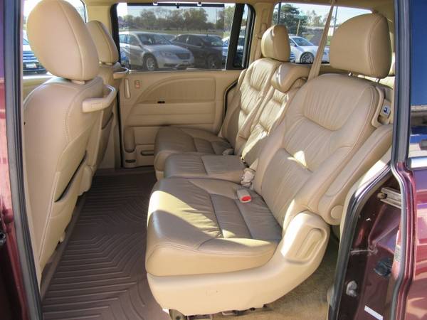 2010 Honda Odyssey 5dr EX-L - cars & trucks - by dealer - vehicle... for sale in Waterloo, IA – photo 17