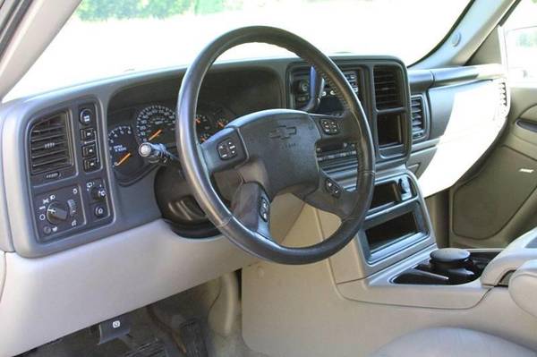 2004 CHEVROLET SUBURBALT 4X4 LOADED! SERVICE HISTORY! 3Rd Row Seating! for sale in Glenmont, NY – photo 20