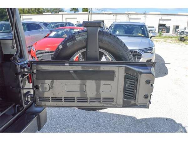 2017 Jeep Wrangler Sahara - SUV for sale in Naples, FL – photo 20