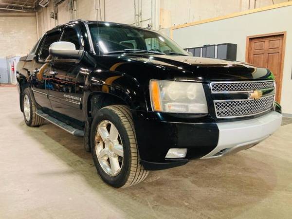 2007 Chevrolet Avalanche 1500 Z71 4x4 leather navi Loaded 4x4 - cars... for sale in Cleveland, OH – photo 3