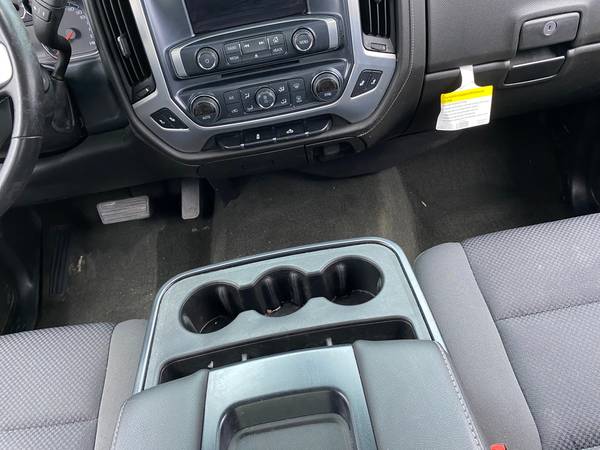 2018 GMC Sierra 1500 Double Cab SLE Pickup 4D 6 1/2 ft pickup Black... for sale in Hobart, IL – photo 21