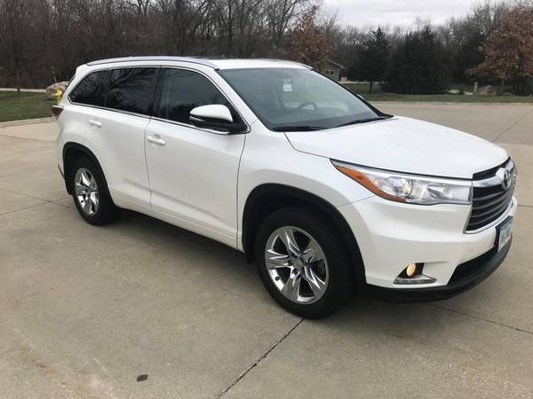 2015 Toyota Highlander Limited - cars & trucks - by owner - vehicle... for sale in Johnston, IA – photo 3