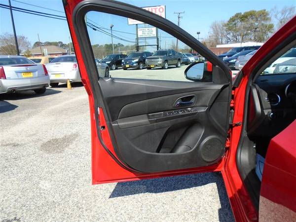 2015 Chevrolet Cruze 2LT Auto - - by dealer - vehicle for sale in Newport News, VA – photo 4