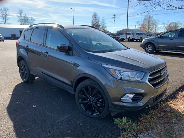2019 FORD ESCAPE SE (A46385) - cars & trucks - by dealer - vehicle... for sale in Newton, IN – photo 2