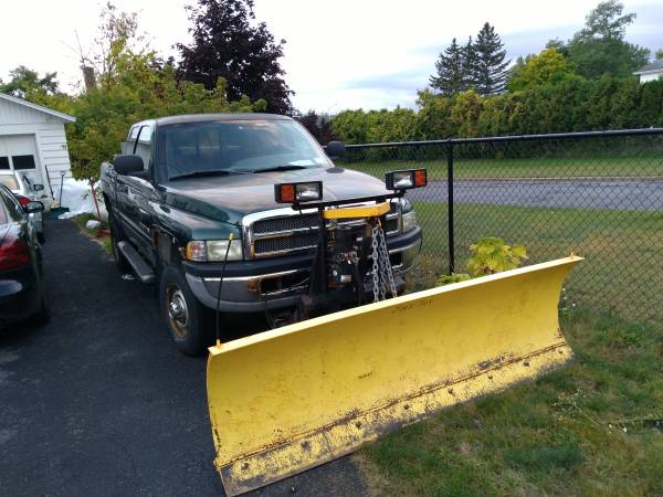 2002 Dodge Ram 4X4 2500 Quad cabwith Plow for sale in Plattsburgh, New York, VT – photo 2