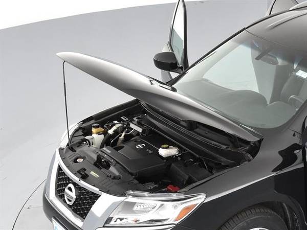 2015 Nissan Pathfinder SL Sport Utility 4D suv Black - FINANCE ONLINE for sale in Worcester, MA – photo 4
