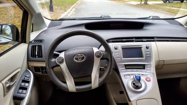 2014 Toyota Prius Clean inside and Out! 51/48 MPG for sale in Savannah, SC – photo 13