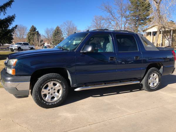 2005 Chevy Avalanche Z71 - cars & trucks - by owner - vehicle... for sale in Loveland, CO – photo 2
