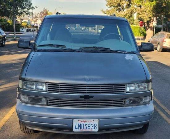 2000 Chevrolet Chevy Astro Passenger Minivan 3D - FREE CARFAX ON... for sale in Los Angeles, CA – photo 5