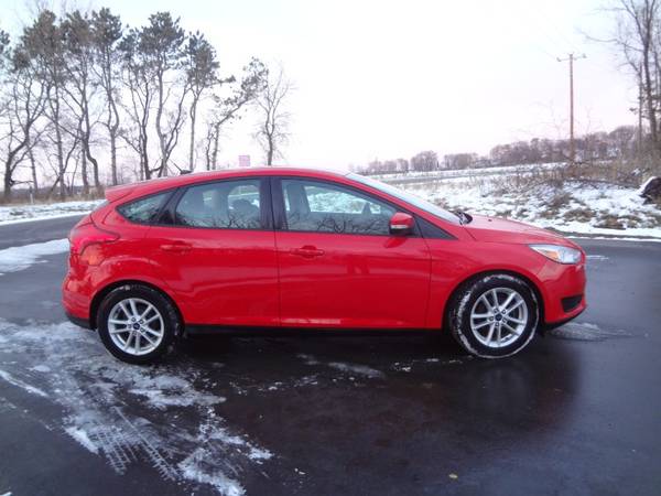 2015 Ford Focus SE Hatch - cars & trucks - by dealer - vehicle... for sale in Shakopee, MN – photo 2