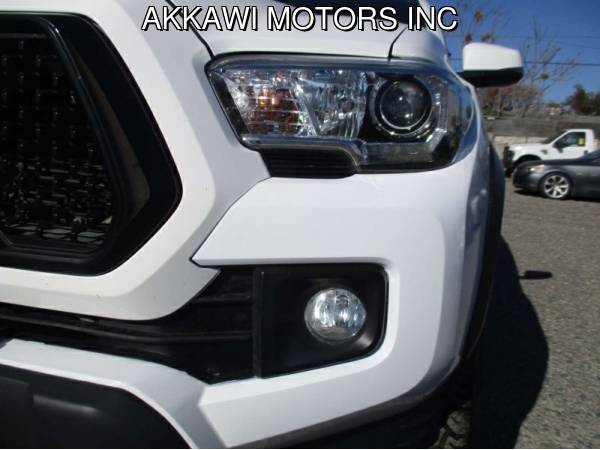 2017 Toyota Tacoma SR5 Double Cab 6' Bed V6 4x4 AT - cars & trucks -... for sale in Modesto, CA – photo 12