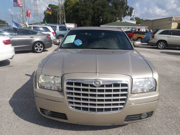 2005 CHRYSLER 300 EXCELLENT CONDITION - cars & trucks - by dealer -... for sale in Clearwater, FL – photo 4
