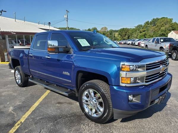 2016 Chevrolet Silverado 2500HD 4x4 Crew Cab High Country Over 180... for sale in Lees Summit, MO – photo 2