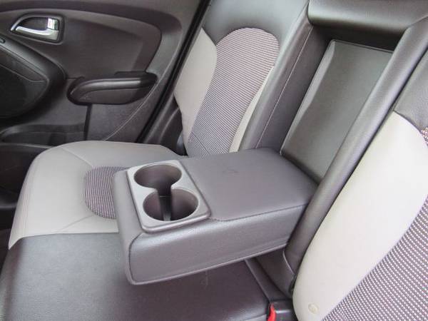 2013 Hyundai Tucson GLS 2WD - - by dealer - vehicle for sale in Killeen, TX – photo 22