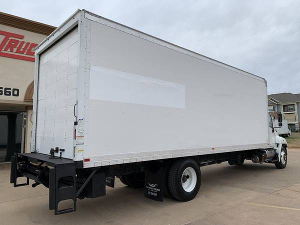 2017 HINO 268 26' Cargo Box Truck, Auto, Diesel, 107K Miles, Tuck... for sale in Oklahoma City, CA – photo 3