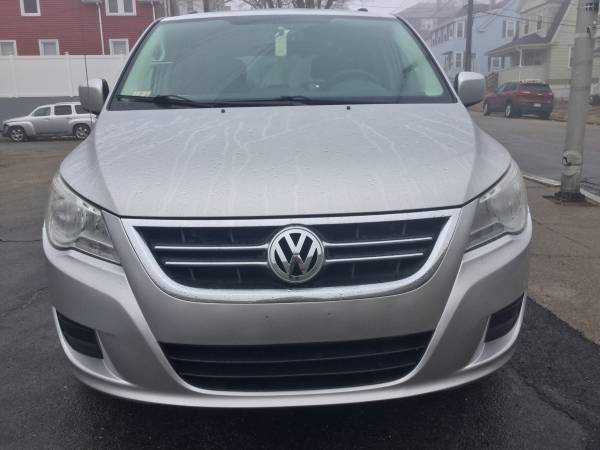 2009 Volkswagen Routan SEL - For Sale for sale in Worcester, MA – photo 2