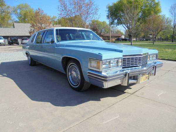 1977 Cadillac Fleetwood Limo - - by dealer - vehicle for sale in Wichita, KS – photo 2
