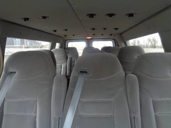 2010 FORD E-350 EXT 14-PASSENGER/CARGO VAN Give the King a Ring for sale in Savage, MN – photo 7