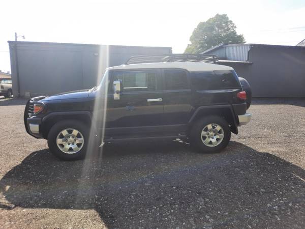 2010 Toyota FJ Cruiser with ONLY 120, 267 Miles-Greensboro - cars & for sale in Denver, NC – photo 3