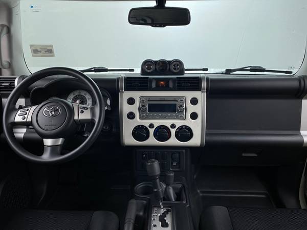 2013 Toyota FJ Cruiser Sport Utility 2D suv White - FINANCE ONLINE -... for sale in Atlanta, CA – photo 20