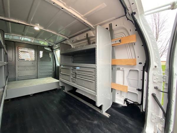 2013 Ford E-250 Econoline Cargo Van ***INCLUDES LADDER RACK****** -... for sale in Swartz Creek,MI, MI – photo 18