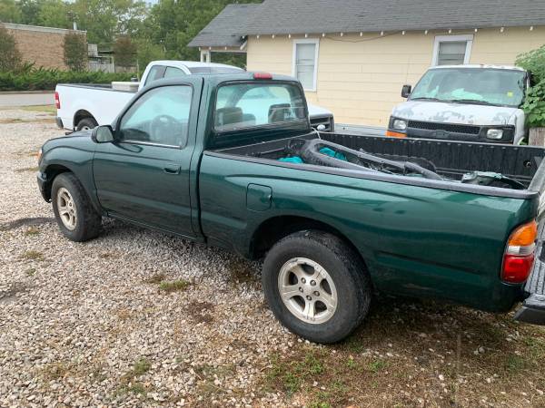 2001 Toyota Tacoma only $3700 or best offer for sale in Bessemer, AL – photo 2
