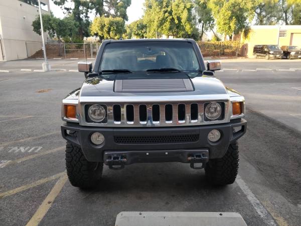 2006 Hummer H3, Manual, Locking Diff - cars & trucks - by owner -... for sale in Northridge, CA – photo 2