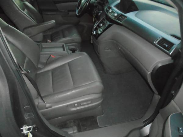 2011 Honda Odyssey EX-L ( Seats 8 ) Leather - cars & trucks - by... for sale in Hickory, IN – photo 3