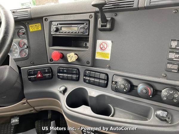 2013 Freightliner Cascadia 125 - No data - cars & trucks - by dealer... for sale in Addison, IL – photo 7